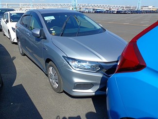 2020 Honda Grace - Thumbnail