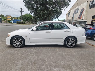 1999 Toyota Altezza - Thumbnail