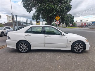 1999 Toyota Altezza - Thumbnail