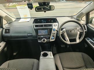 2019 Toyota Prius - Thumbnail