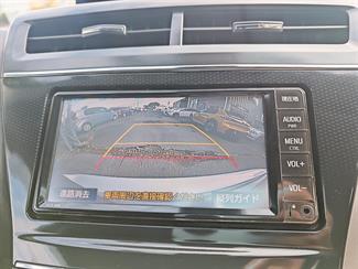 2019 Toyota Prius - Thumbnail