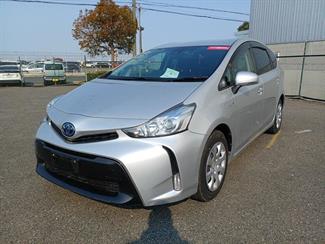 2019 Toyota Prius - Thumbnail