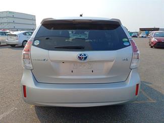 2019 Toyota Prius - Thumbnail