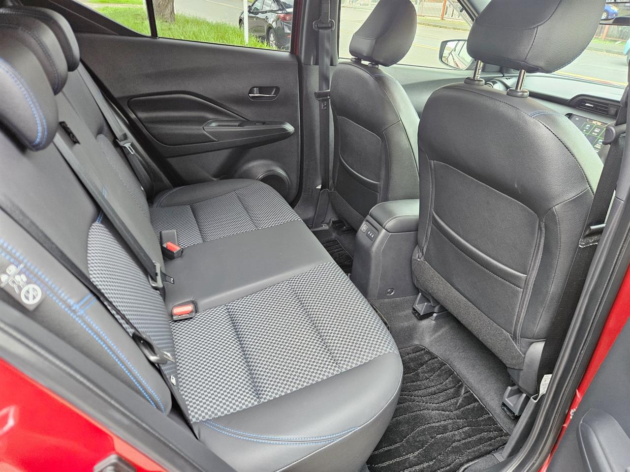 2021 Nissan KICKS