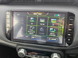 2021 Nissan KICKS - Thumbnail
