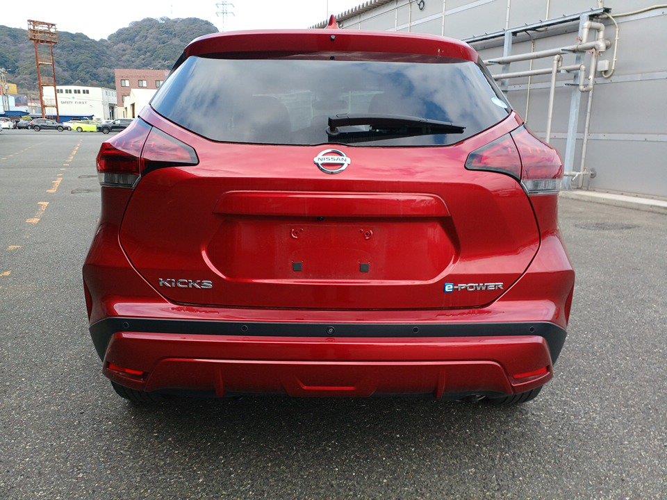 2021 Nissan KICKS