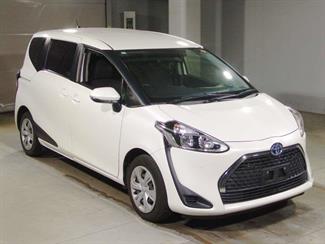 2022 Toyota Sienta - Thumbnail