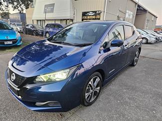 2022 Nissan Leaf - Thumbnail