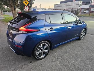 2022 Nissan Leaf - Thumbnail