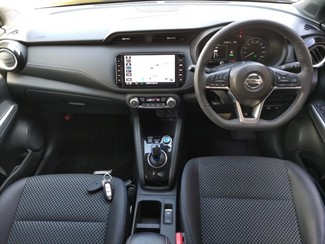 2020 Nissan KICKS - Thumbnail