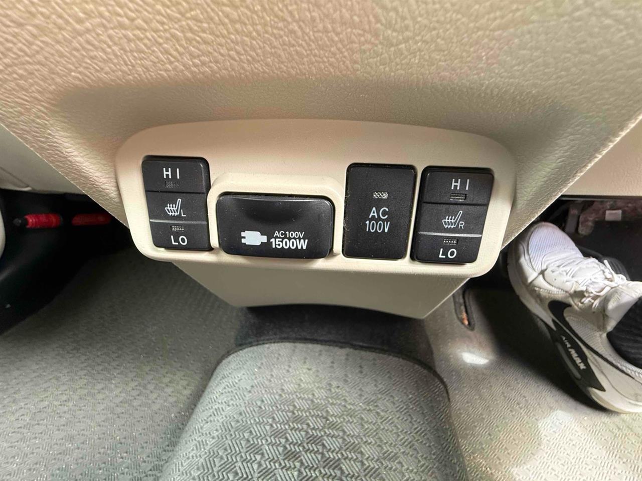 2016 Toyota Sienta