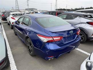 2019 Toyota Camry - Thumbnail