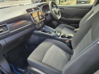 2022 Nissan Leaf - Thumbnail