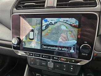 2022 Nissan Leaf - Thumbnail