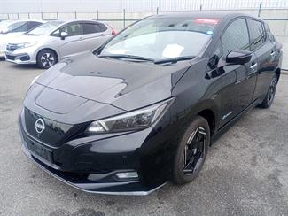2022 Nissan Leaf - Thumbnail
