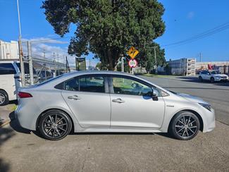 2020 Toyota Corolla - Thumbnail