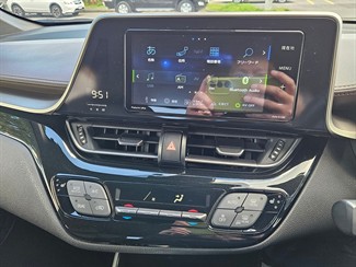 2019 Toyota C-HR - Thumbnail