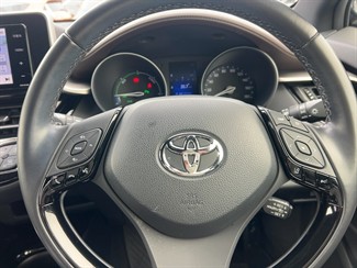 2019 Toyota C-HR - Thumbnail