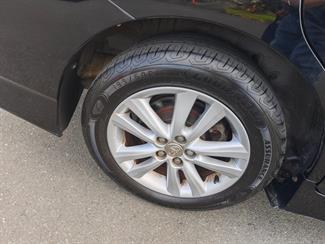 2011 Toyota Wish - Thumbnail