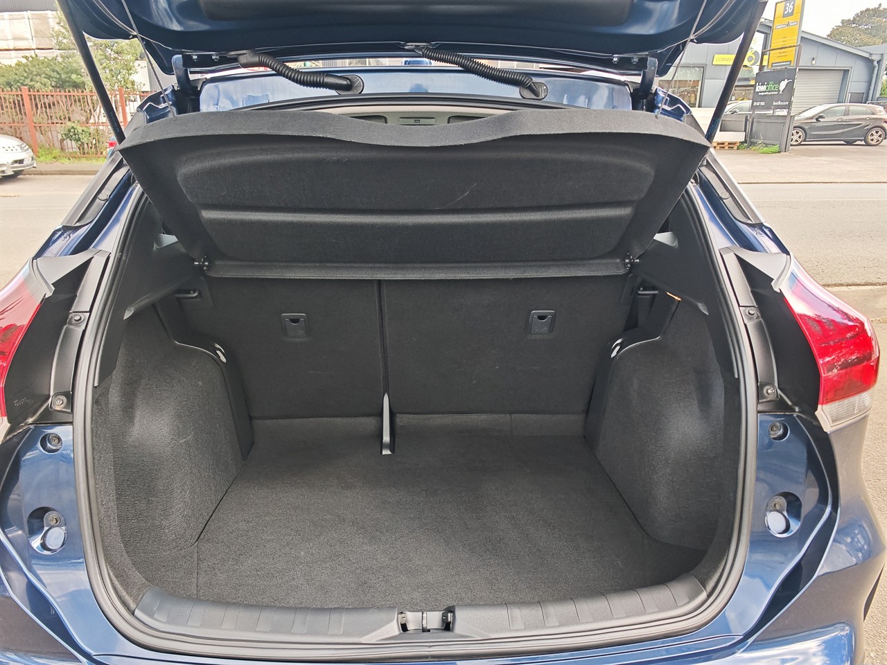 2020 Nissan KICKS