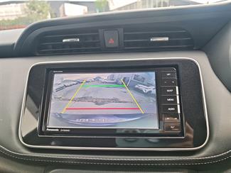 2020 Nissan KICKS - Thumbnail