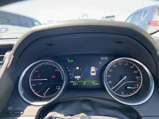 2019 Toyota Camry - Thumbnail
