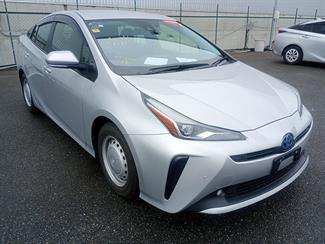 2021 Toyota Prius - Thumbnail