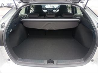 2021 Toyota Prius - Thumbnail