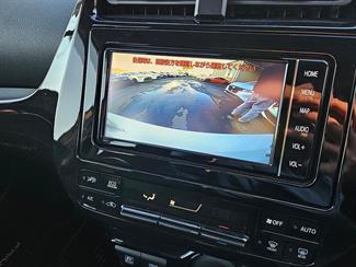 2021 Toyota Prius - Thumbnail