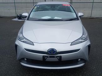 2021 Toyota Prius - Thumbnail
