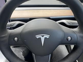 2021 Tesla Model 3 - Thumbnail