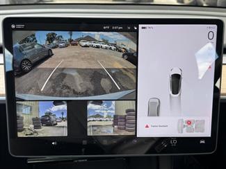 2021 Tesla Model 3 - Thumbnail