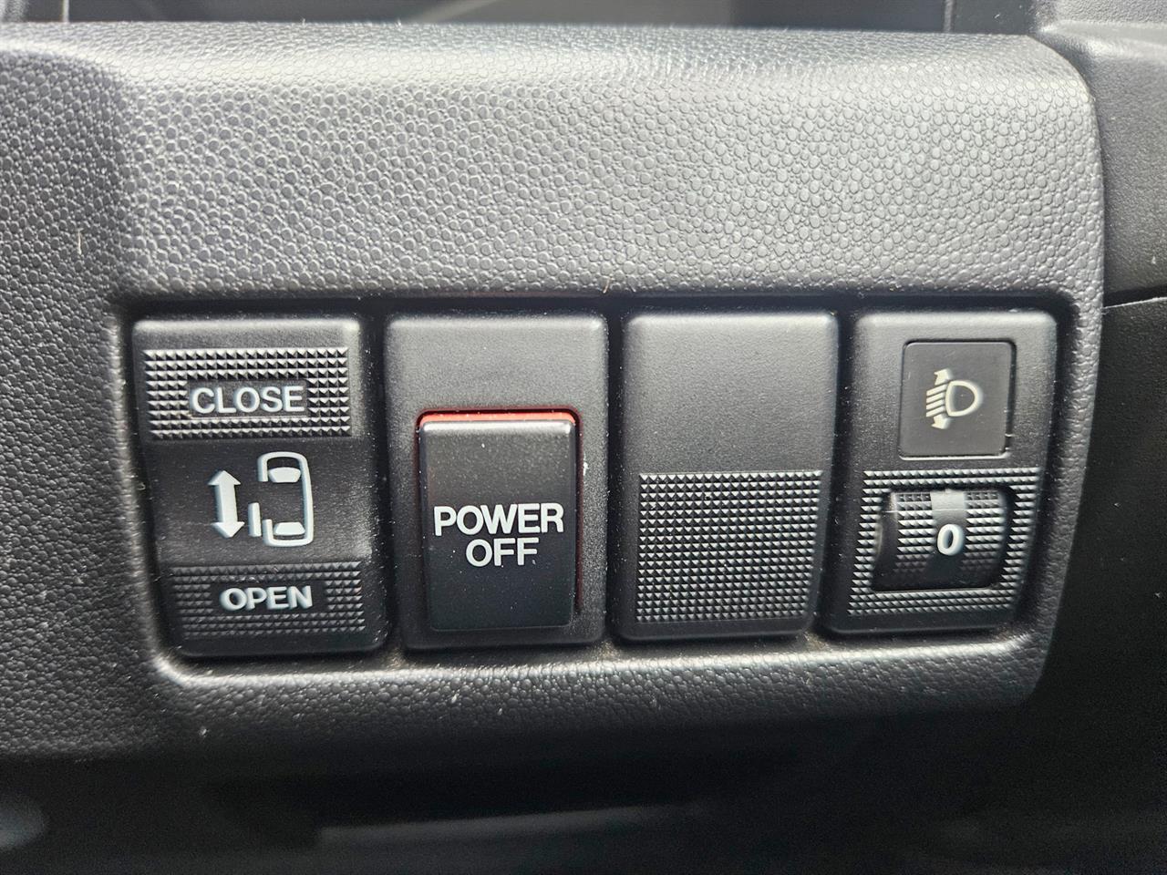 2014 Mazda Premacy
