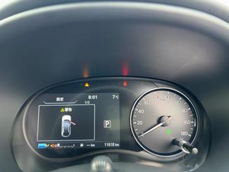 2021 Nissan KICKS - Thumbnail