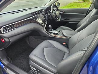 2017 Toyota Camry - Thumbnail