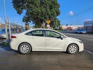 2019 Toyota Corolla - Thumbnail