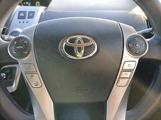 2015 Toyota Prius - Thumbnail