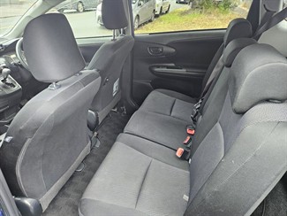 2014 Toyota Wish - Thumbnail