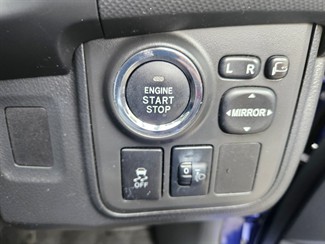 2014 Toyota Wish - Thumbnail