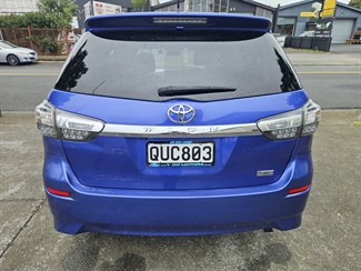 2014 Toyota Wish - Thumbnail