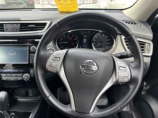 2015 Nissan X-trail - Thumbnail