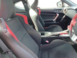 2016 Toyota 86 - Thumbnail