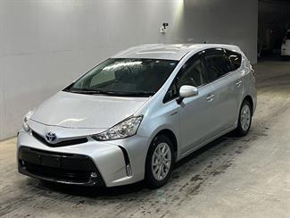 2017 Toyota Prius - Thumbnail