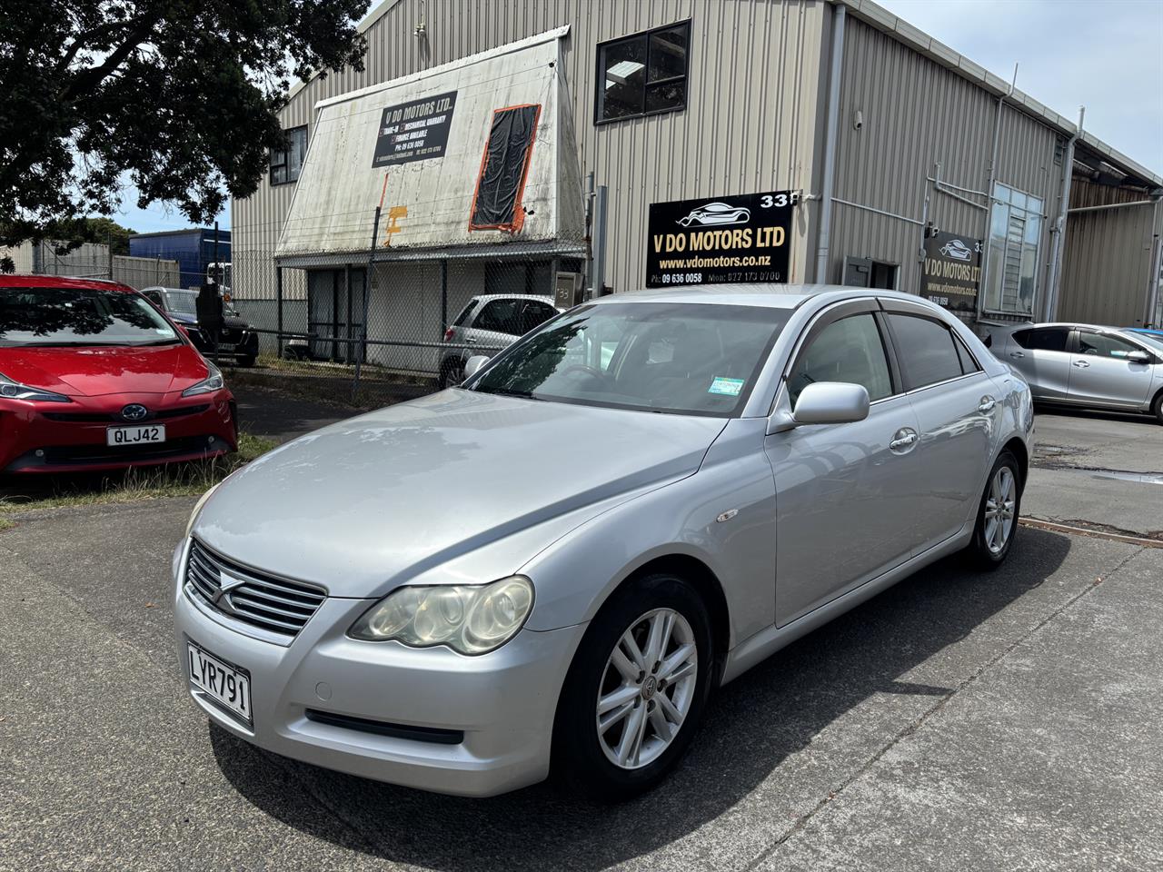 2006 Toyota Mark X