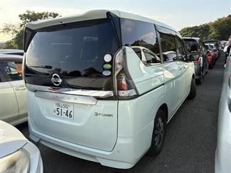 2018 Nissan Serena - Thumbnail