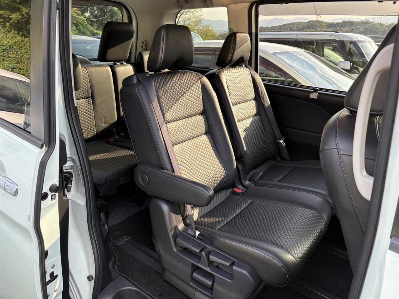 2018 Nissan Serena