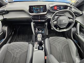 2022 Peugeot E-2008 - Thumbnail