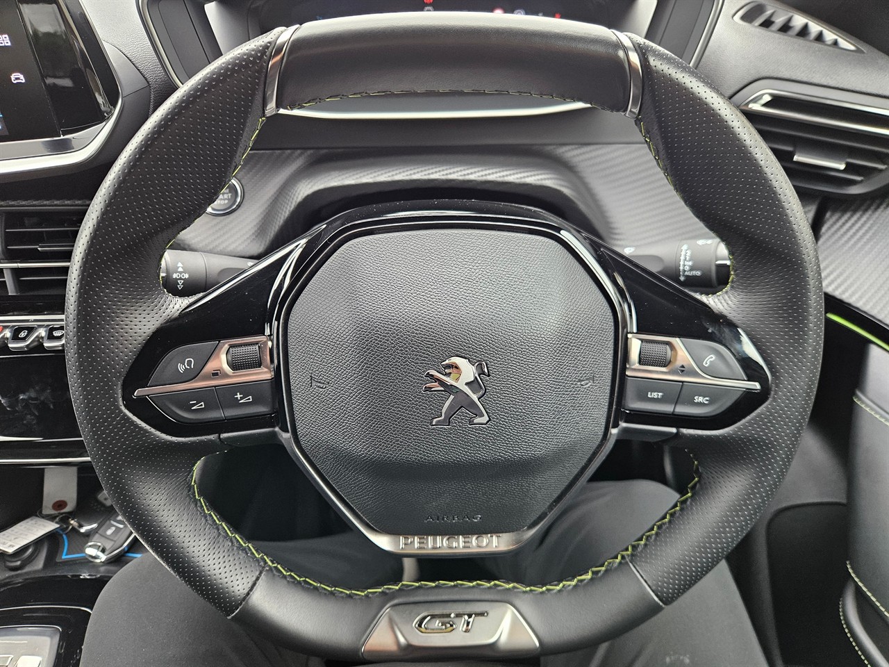 2022 Peugeot E-2008