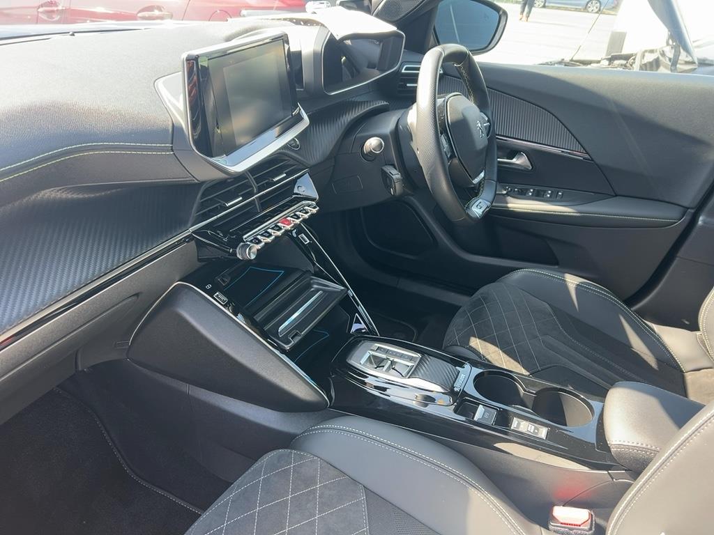 2022 Peugeot E-2008