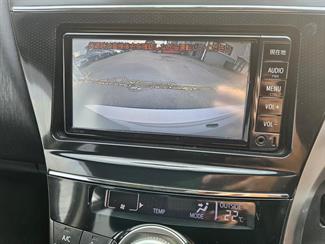 2017 Toyota Prius - Thumbnail